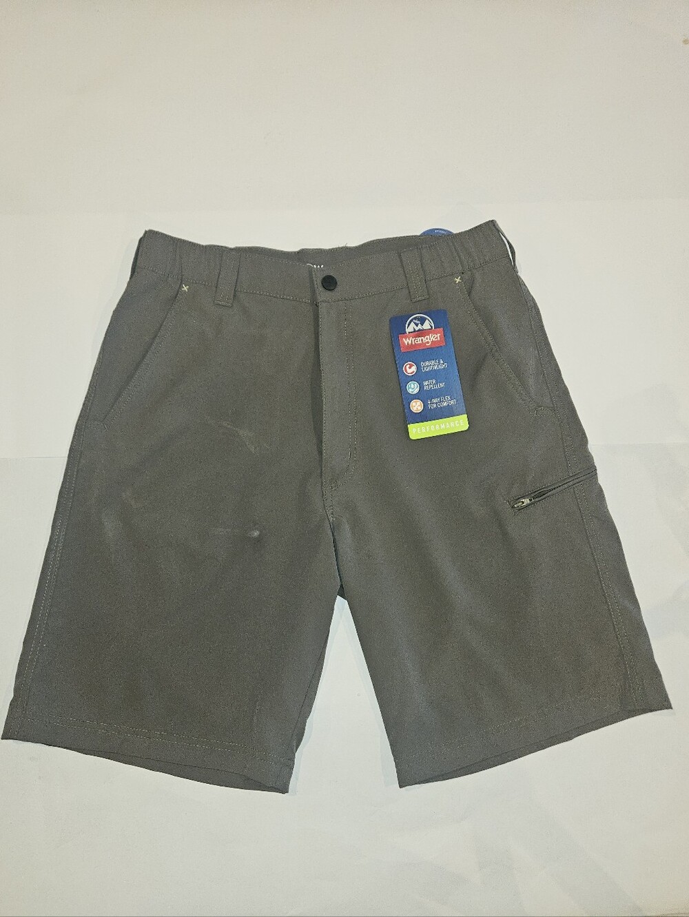 Wrangler Men's Dark Gray Utility Hybrid Shorts-Water Repellent